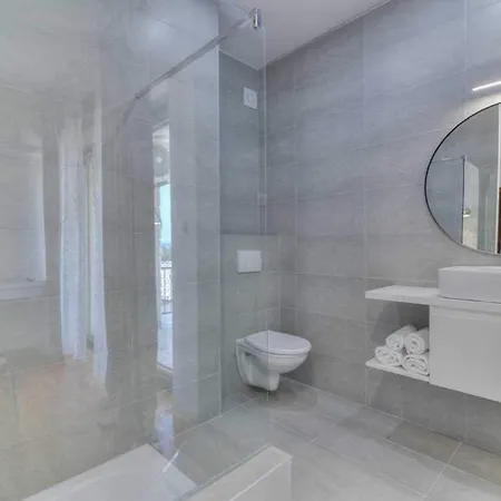 With Pool By Aneo Travel * Mali Dol