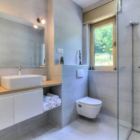 With Pool By Aneo Travel Villa Mali Dol